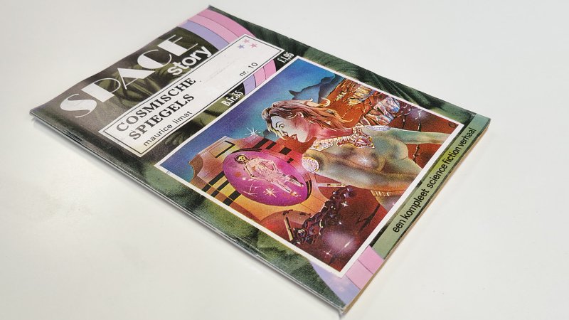 Tweedehands boek: Space Story, Cosmische spiegels nr. 10 van auteur Maurice Limat - Paperback, geniet. Pagina's verkleurd maar in goede staat. Netjes en onbeschreven