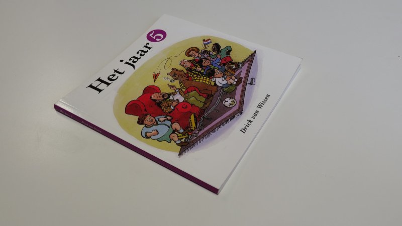 Boek met de titel: Het jaar 5