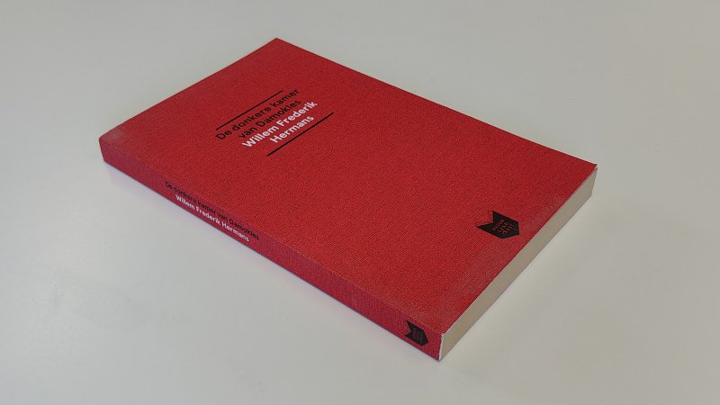 Boek met de titel: De donkere kamer van Damokles