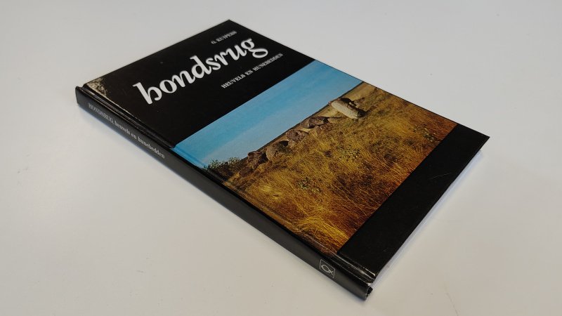 Tweedehands boek: Hondsrug, heuvels en hunnebedden van auteur G. kuipers - Hardcover, in zeer goede staat. netjes en onbeschreven