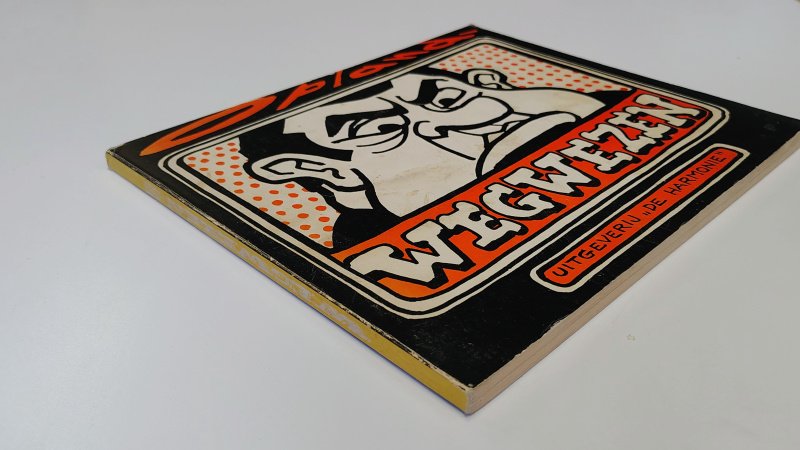 Tweedehands boek: Wegwezen van auteur Opland, Rob Wout - Paperback, slijtage kaft en randen. Naam voorin.