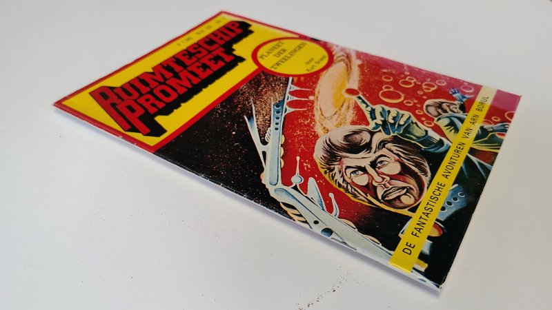 Tweedehands boek: Ruimteschip Promeet nummer 7, Planeet der tweelingen van auteur Kurt Brand - Geniete softcover met lichte randslijtage. Rug zichtbare gebruikslijn, achterkaft minieme randbeschadiging. Binnenwerk onbeschreven en netjes.