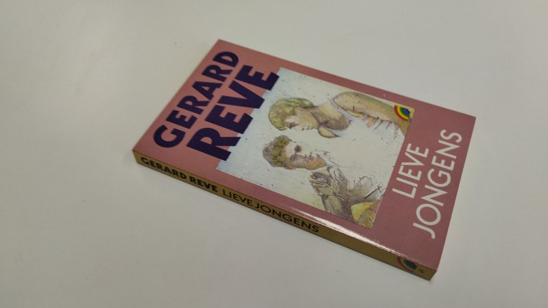 Boek met de titel: Lieve jongens