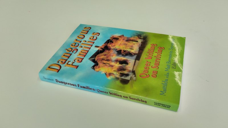 Boek met de titel: Dangerours Families