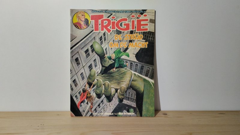 Boek met de titel: Trigie, de strijd om de macht