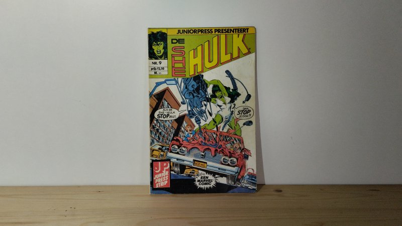 Tweedehands boek: De She Hulk, nummer 9 van auteur Milgrom - Softcover, gelezen. In goede staat