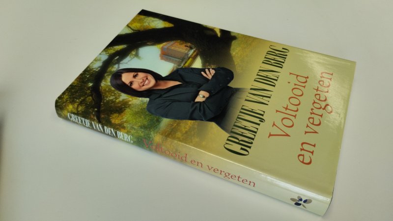 Boek met de titel: Voltooid en vergeten