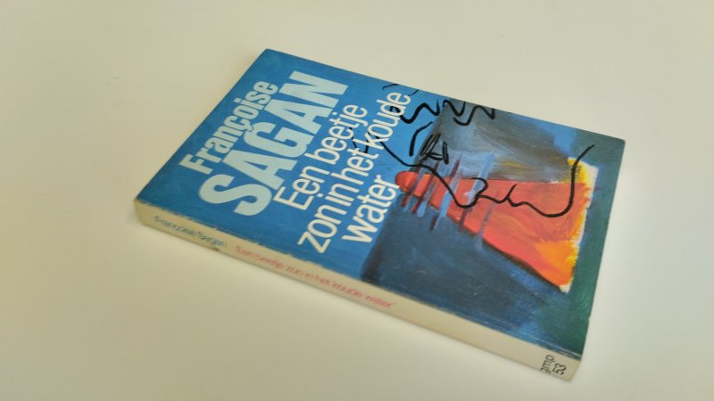 Boek met de titel: Een beetje zon in het koude water