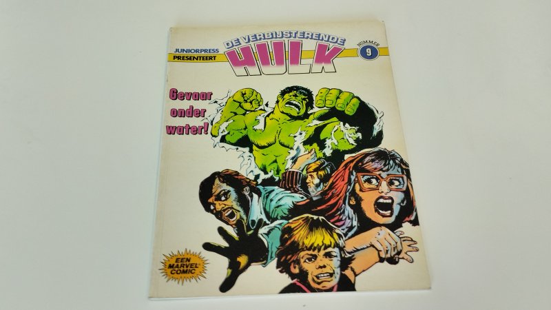 Boek met de titel: De verbijsterende hulk, gevaar onder water