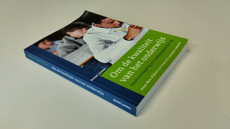 Boek met de titel: Om de kwaliteit van het onderwijs