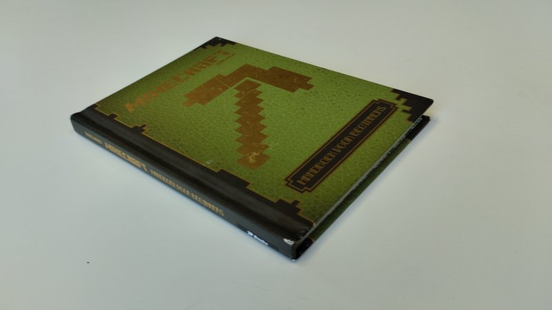 Boek met de titel: Minecraft handboek voor beginners