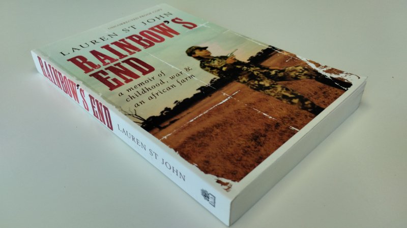 Tweedehands boek: Rainbow's End van auteur Lauren St. John - Engelstalige Softcover, netjes en onbeschreven. In zeer goede staat. Betreft een 'uncorrected proof copy'