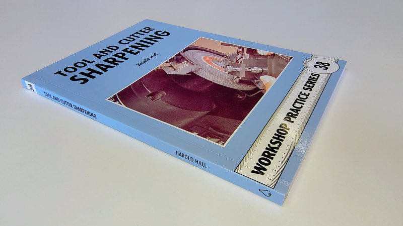 Tweedehands boek: Tool and Cutter Sharpening van auteur Harold Hall - Engelstalige paperback, als nieuw!