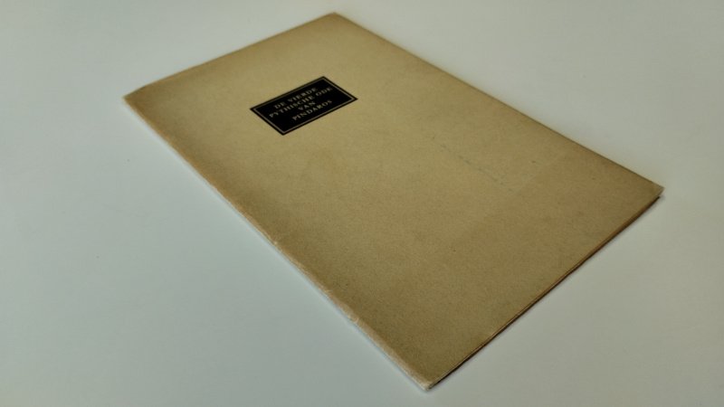 Tweedehands boek: De vierde pythische ode van pindaros van auteur Prof.dr. D. Loenen - Softcover met flappen, netjes en onbeschreven. In goede staat