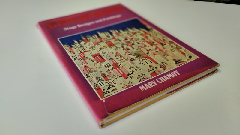 Tweedehands boek: Goncharova van auteur Mary Chamot - Engelstalige hardcover met stofomslag. De stofomslag vertoont gebruikerssporen, scheur in voor en achterkant. Schutblad verkleurd. Rest van de pagina's zijn netjes en onbeschreven. In redelijke tot goede staat