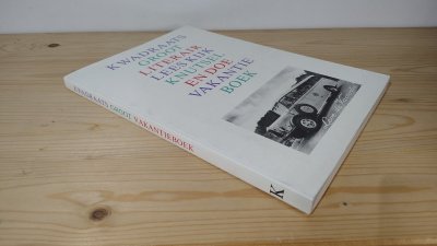 Boek met de titel: Kwadraats groot literair lees kijk knutsel en doe vakantie boek