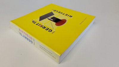 Boek met de titel: Gerrit Th. Rietveld. Het volledige werk  1888-1964