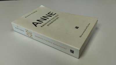Boek met de titel: Anne