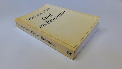 Boek met de titel: Oud en eenzaam