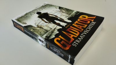 Boek met de titel: Straatvechter