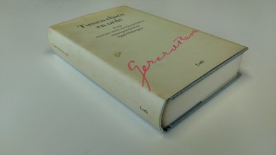 Boek met de titel: Tussen chaos en orde