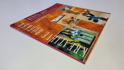 Boek met de titel: Kunstig hout