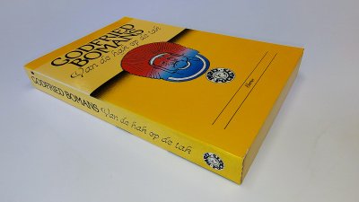 Boek met de titel: Van de hak op de tak