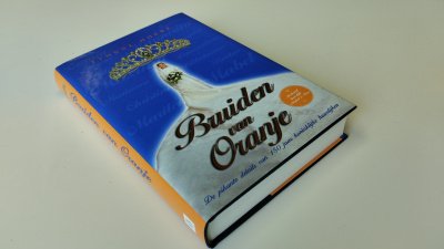 Boek met de titel: Bruiden van Oranje