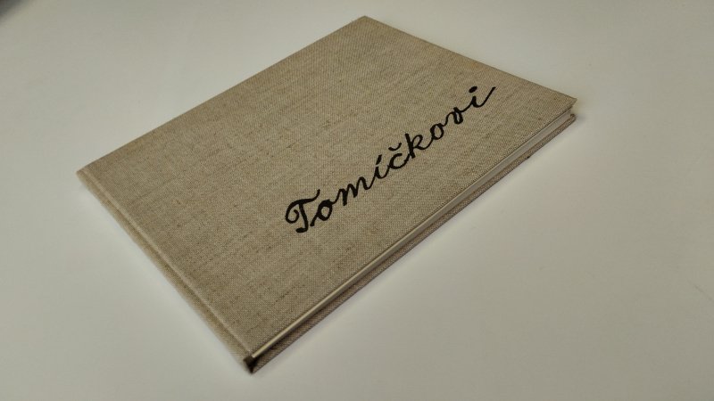 Boek met de titel: Tomníc`kovi