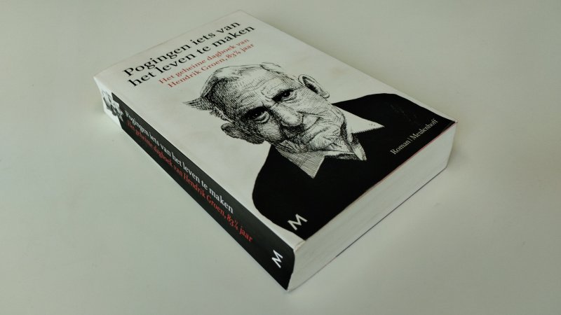 Boek met de titel: Pogingen iets van het leven te maken