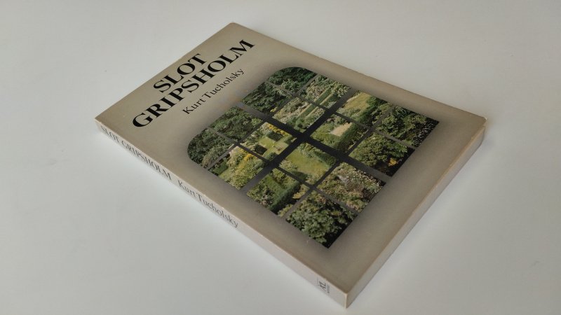 Tweedehands boek: Slot Gripsholm van auteur Kurt Tucholsky - Softcover, minimale gebruikerssporen aan de kaft, pagina's verkleurd, maar netjes en onbeschreven. In goede staat.