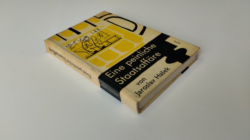 Tweedehands boek: Eine peinliche staatsaffare und andere erzahlungen van auteur Jaroslav Hasek - Duitstalige hardcover, gelezen, kaft en pagina's zijn verkleurd. Pagina's hebben op de snede roestvlekjes. In goede staat