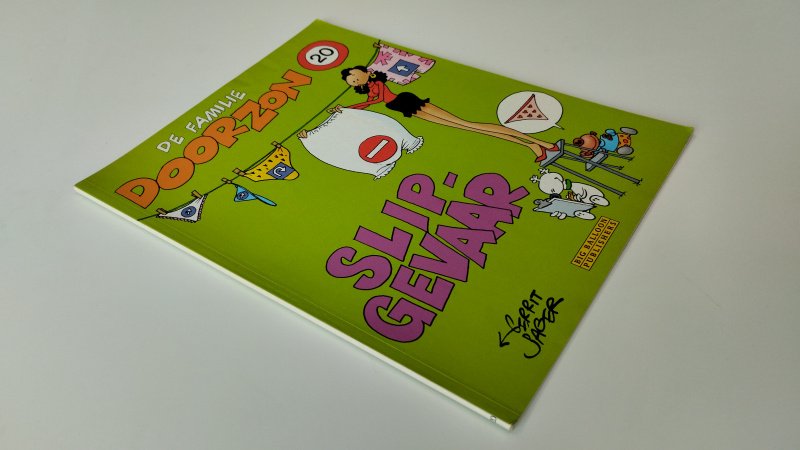 Tweedehands boek: Slipgevaar van auteur Gerrit de Jager, Wilma Leenders - Softcover, netjes en onbeschreven, in goede staat.