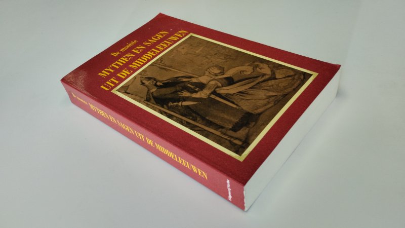 Tweedehands boek: De mooiste mythen en sagen uit de Middeleeuwen van auteur Diverse auteurs - Nederlandstalige paperback; kaft lichte gebruikssporen, pagina’s schoon en netjes.