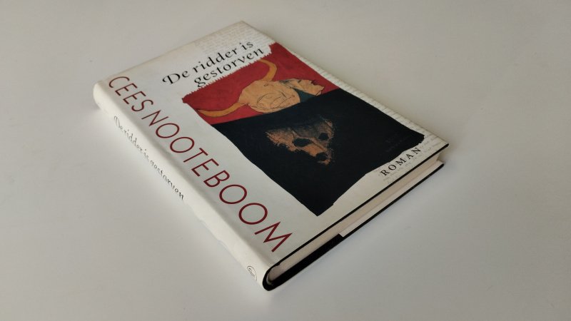 Tweedehands boek: De ridder is gestorven van auteur Cees Nooteboom - Nederlandstalige hardcover met stofomslag; lichte gebruikssporen aan stofomslag, boekblok schoon en onbeschreven, in zeer goede staat.