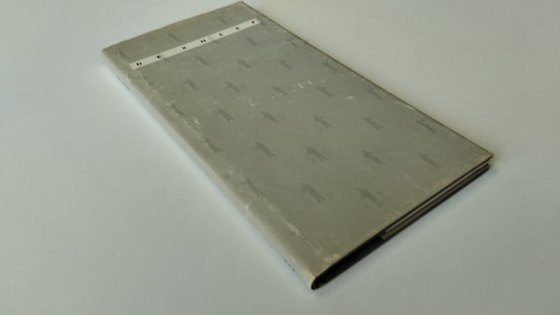 Tweedehands boek: De Kneep van auteur Alwin van Steijn - Nederlandstalige hardcover, lichte slijtage aan kaft, binnenwerk netjes en onbeschreven. In goede staat.