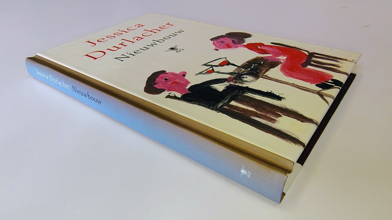 Tweedehands boek: Nieuwbouw van auteur Jessica Durlacher - Hardcover in zeer goede staat, geen gebruikerssporen. Bladzijdes verkleuring als in pocket, verder onbeschreven en netjes.
