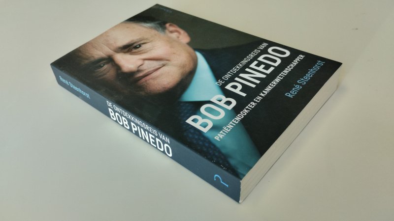 Tweedehands boek: De ontdekkingsreis van Bob Pinedo van auteur René Steenhorst - Nederlandstalige paperback met flappen. Kaft lichte gebruikssporen, pagina’s netjes en onbeschreven. In zeer goede staat.