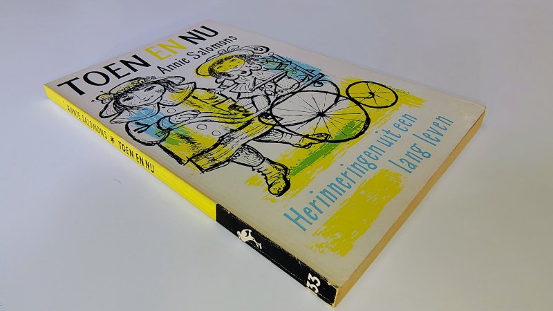 Tweedehands boek: Toen en nu, herinneringen uit een lang leven van auteur Annie Salomons - Pocket met licht scheefgelezen ruggetje. Lichte gebruikerssporen randen kaft. Binnenwerk onbeschreven en netjes.