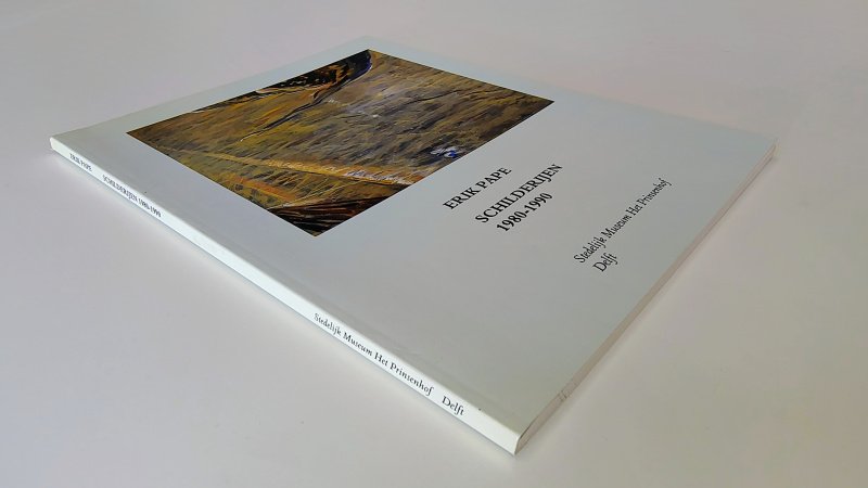 Tweedehands boek: Erik Pape schilderijen 1980-1990 van auteur inleiding Daniëlle Lokin en Erik Pape - Paperback in zeer goede staat. Onbeschreven. Minimale verkleuring