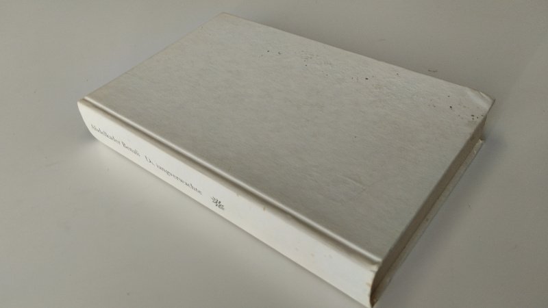 Tweedehands boek: De langverwachte van auteur Abdelkader Benali - In redelijke staat. Nederlandstalige hardcover zonder stofomslag. Kaft verkleurd en licht bevlekt, met ouderdomsvlekjes (foxing). Hoeken licht gestoten. Pagina’s verder netjes en leesbaar.