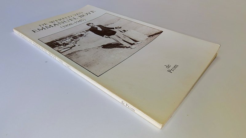 Tweedehands boek: De wereld van Emmanuel Bove van auteur samengesteld door Peter van der Spek - Paperback met verkleurde kaft. Lichte gebruikerssporen randen kaft. Binnenwerk netjes en onbeschreven.