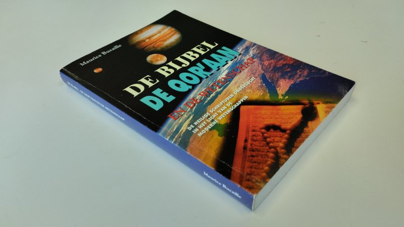 Tweedehands boek: De Bijbel, de Koran en de wetenschap van auteur maurice bucaille - In redelijke staat. Nederlandstalige paperback. Duidelijke gebruikssporen aan randen/hoeken en rug licht verkleurd, boekblok verder intact en leesbaar.
