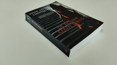 Boek met de titel: De doden keren terug