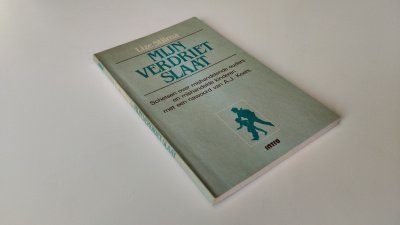 Boek met de titel: Mijn verdriet slaat
