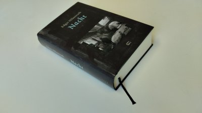Boek met de titel: Nacht