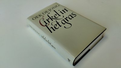Boek met de titel: Cirkel in het gras