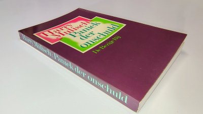 Boek met de titel: Paniek der onschuld