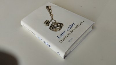 Boek met de titel: Late vader