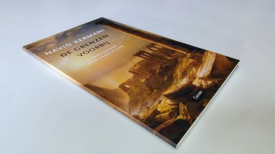 Boek met de titel: De grenzen voorbij, Jacques Mourad en de liefde in Syrië